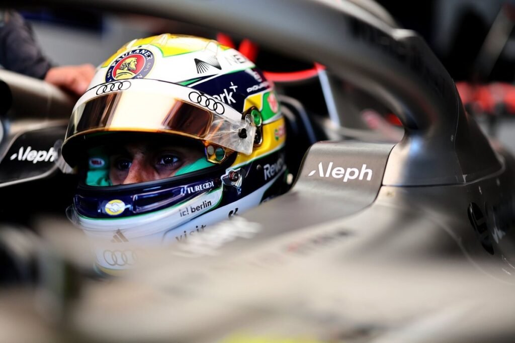 "Difícil ser comparado" a Senna no início da carreira