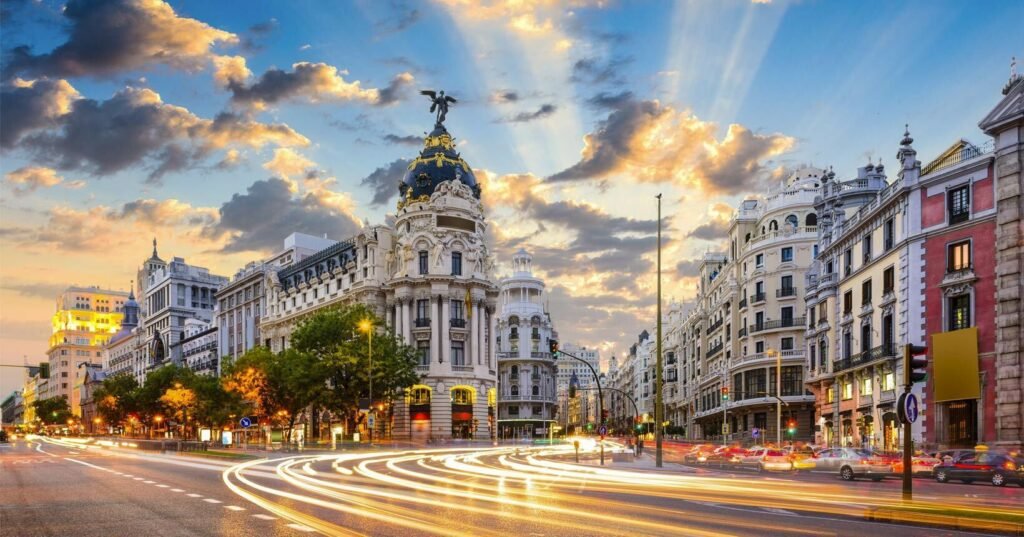Oportunidade! Passagens aéreas para Barcelona ou Madri a partir de R$ 3.464 ida e volta, com opção de voo direto!