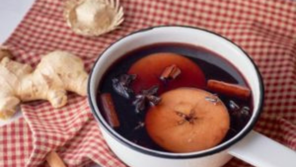 Quentão ou vinho quente? Aprenda a preparar os dois
