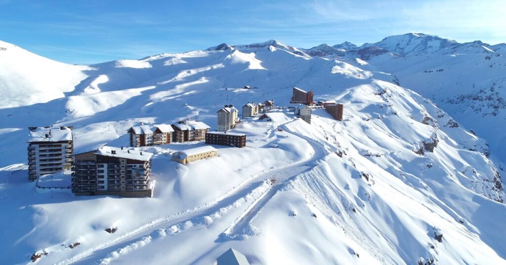 A temporada de neve no Chile vai começar! Veja quando abrem as principais estações de esqui em 2026