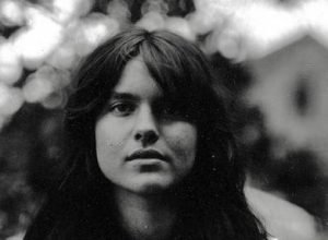 Músico folk Murphy Campbell alvo de falsificações de IA e trolls de direitos autorais