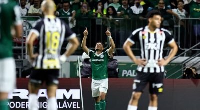 Vitor Roque decide e Palmeiras vence clássico com Santos no Brasileiro