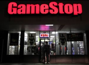 GameStop faz oferta de US$ 56 bilhões para comprar o eBay - 03/05/2026 - Economia