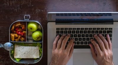 Agência internacional recomenda home office e aumentar caronas para enfrentar crise energética da guerra - 22/03/2026 - Economia