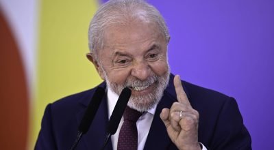 Arsenal de Lula para 2026 tem R$ 80 bi fora da meta - 21/12/2025 - Economia