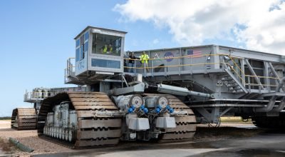 Preparativos do Crawler da NASA para lançamento do Artemis II
