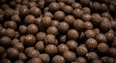 Chocolate: inflação é de quase 25% antes da Páscoa - 22/02/2026 - Economia