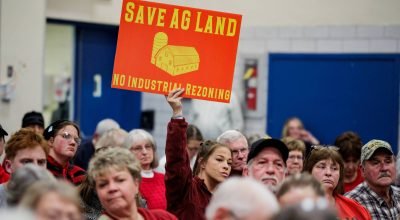 EUA vive politização da IA com oposição a data centers - 07/02/2026 - Economia