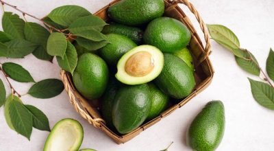 O segredo para manter o abacate verdinho por mais tempo