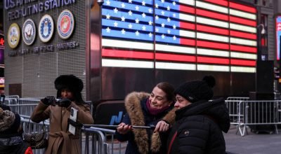 Trump prejudica viagens internacionais aos EUA - 07/02/2026 - Economia