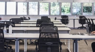 Estudo relata dificuldade para preencher vagas presenciais - 28/02/2026 - Painel S.A.