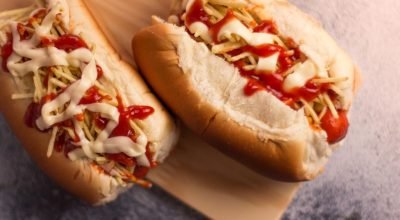 Sobrou pão? Faça esse mexido de cachorro-quente em 15 minutos