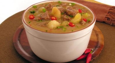 3 caldos de mandioca para aproveitar a chegada do outono com mais sabor