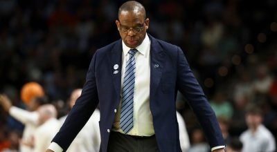 Fontes: UNC, Davis discutindo o futuro após a derrota no torneio