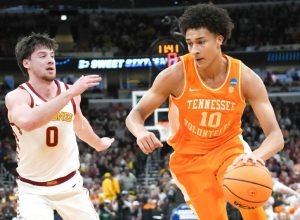 Tennessee derrota o estado de Iowa pela terceira viagem consecutiva à Elite Oito