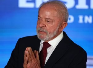 Lula anuncia mais R$ 20 bi para habitação em ano eleitoral - 15/04/2026 - Economia