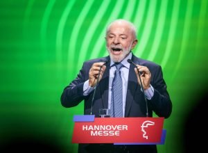 Lula critica 'narrativas falsas' sobre agro brasileiro - 19/04/2026 - Economia