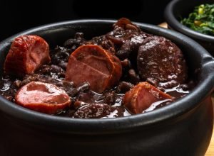 conheça as comidas tradicionais para homenagear o orixá