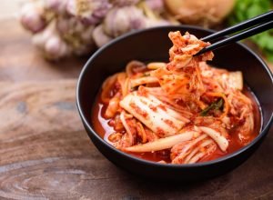 O que é kimchi? Conheça o prato coreano que virou queridinho da saúde