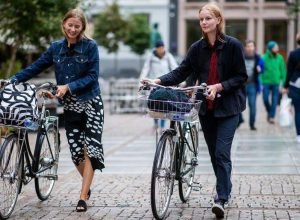 Noruega ganha bilhões com petróleo mas o consome menos - 03/05/2026 - Economia