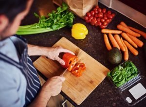Sem desperdício! 5 formas de aproveitar todas as partes dos alimentos