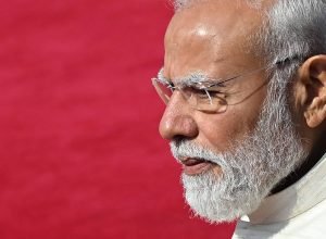 Modi pede home office na Índia para economizar combustível - 10/05/2026 - Economia
