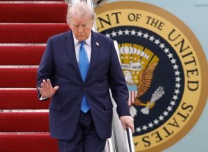 S&P 500 e Nasdaq alcançam novos recordes, petróleo sobe à medida que os mercados avaliam as chances de paz no Irã