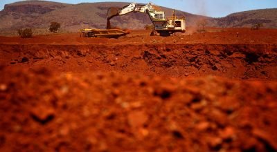 Minério de ferro amplia perda com preocupações persistentes sobre demanda da China