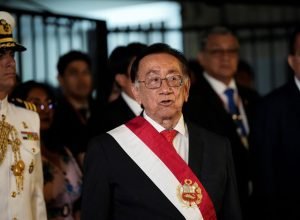 Eleições no Peru: como crises políticas levaram país a ter uma 'economia zumbi'