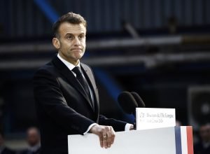 Macron diz que França 'nunca considerou' envio militar ao Estreito de Ormuz
