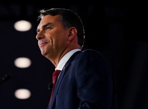 Lula abriu Brasil “como se fosse uma colônia chinesa”, diz Flávio ao Financial Times