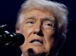 Desaprovação de Trump atinge novo recorde em meio à guerra com o Irã, aponta pesquisa