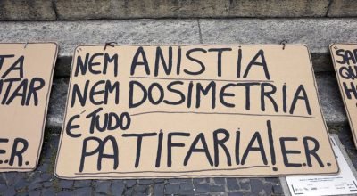 Manifestação no Rio lembra 8 de janeiro e rejeita anistia a golpistas