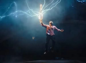 'O universo tremerá na minha sombra' - 'Masters of the Universe' parece o filme mais metal do verão