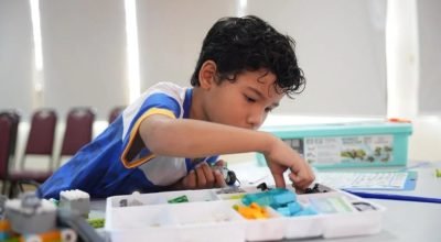 Guarapari investe em inovação com kits de robótica e robôs programáveis para escolas municipais