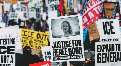 No terreno com milhares de manifestantes na greve geral de Minneapolis