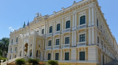 ES vai aderir ao piso nacional do magistério para mais de 10 mil profissionais