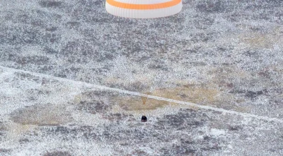 O astronauta da NASA Jonny Kim retorna à Terra