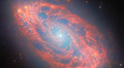 Webb detecta detalhes na galáxia espiral próxima