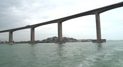 Com rachaduras e ferragens à mostra, pontes de Vitória são vistoriadas pelo Conselho Regional de Engenharia