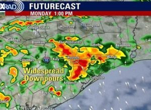 Tempo em Houston: Alerta de tempestade na segunda-feira; Vigilância de enchentes até meio da semana