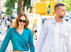 Um cardigã? Sensual!? Jennifer Lawrence diria isso