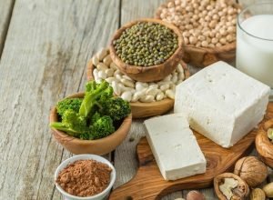 Proteína vegetal substitui carne? Saiba o que diz a ciência
