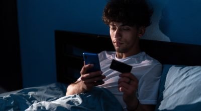 Apostas online levam jovens ao endividamento e evasão universitária