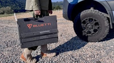 O painel solar Sora 500 da Bluetti é incrivelmente poderoso para seu tamanho