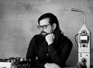 Músico e YouTuber Hainbach em 'Breath of the Wild' e Swiss Army Knives