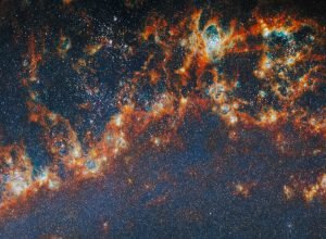 Webb e Hubble descobrem que aglomerados estelares massivos emergem mais rápido