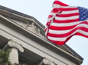SEC processa homem do Texas por suposto esquema de criptografia de US$ 12,3 milhões baseado em falsos bots de negociação de IA