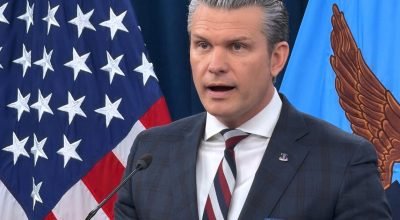 Assista ao vivo: Hegseth e Caine informam sobre as operações de guerra no Irã