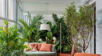 Árvores na sacada: como criar um jardim vertical exuberante no apartamento